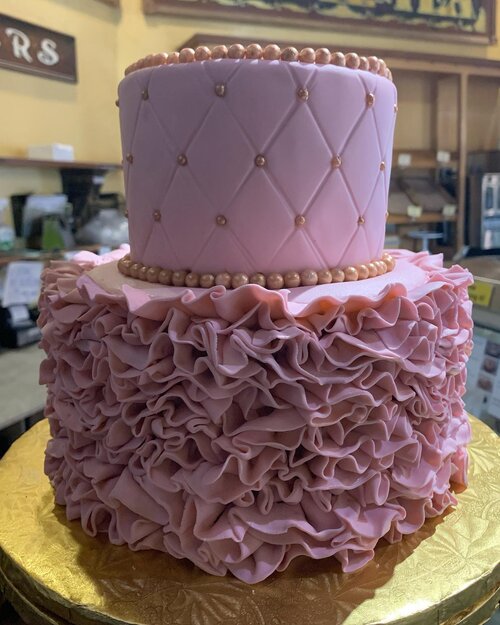 Many folks are ordering larger cakes for parties and weddings as we transition back to being normal. However, please follow the city guidelines the best that you can as we slowly open back up in Santa Cruz. #butterybakery